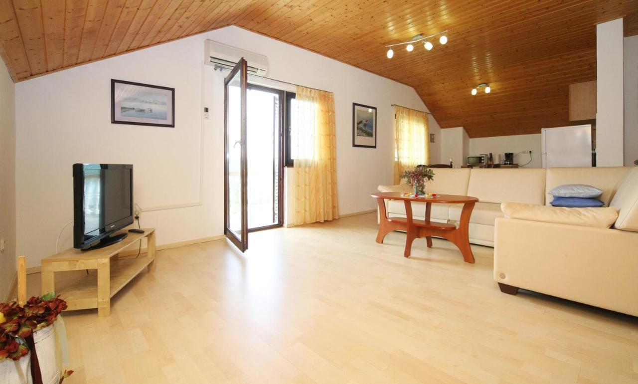 Apartments Mond 고르니 카린 외부 사진